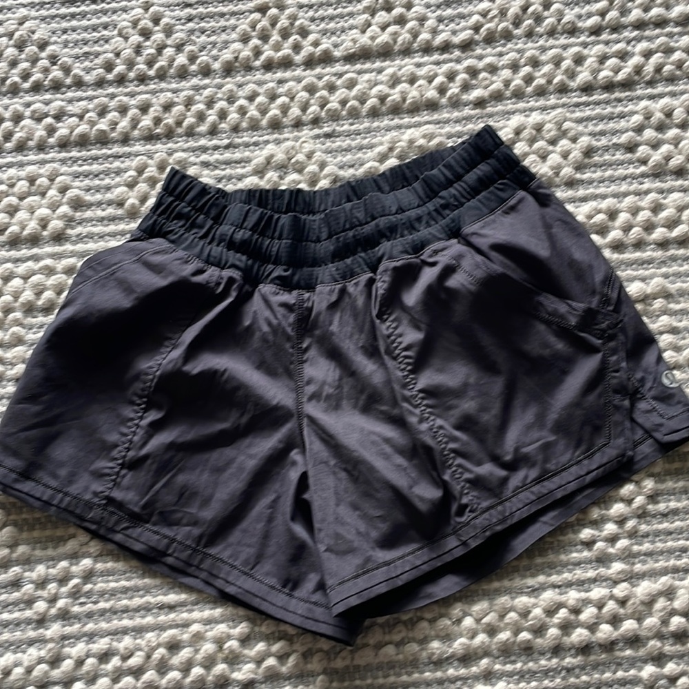 Used lululemon shorts size 4